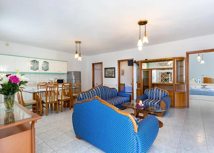 Villa Romantika